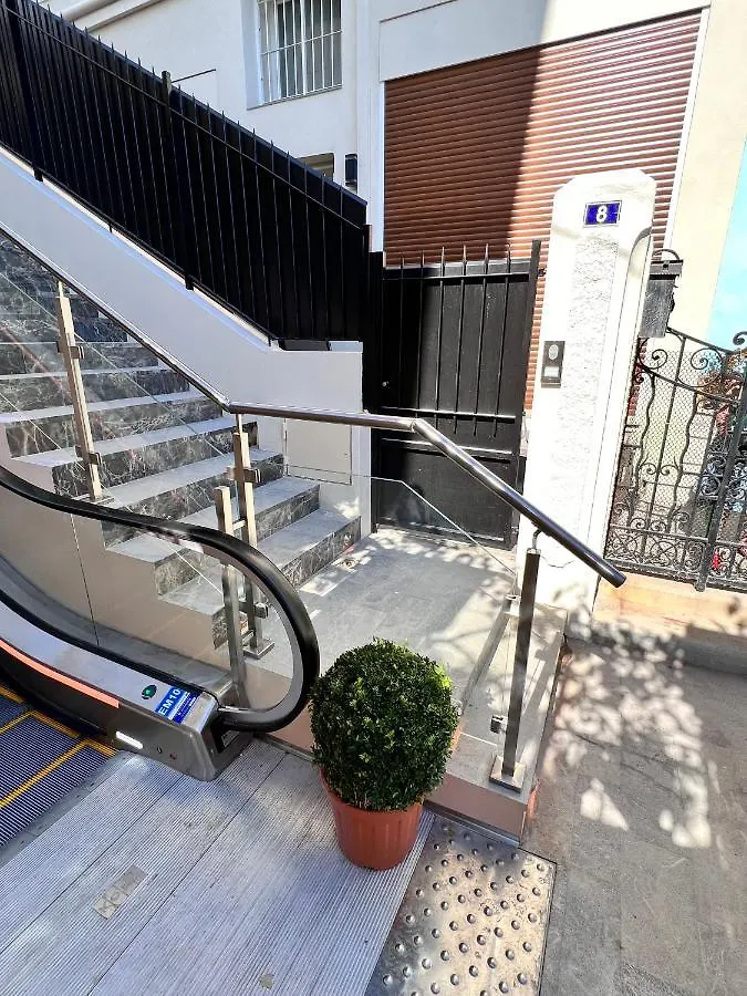 Appartement GRAND LOFT chic et moderne, déco industrielle à Beausoleil