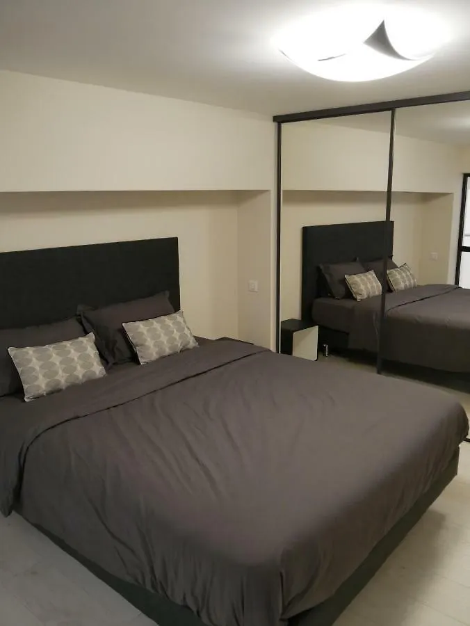 Ferienwohnung Grand Loft Chic Et Moderne, Deco Industrielle Beausoleil