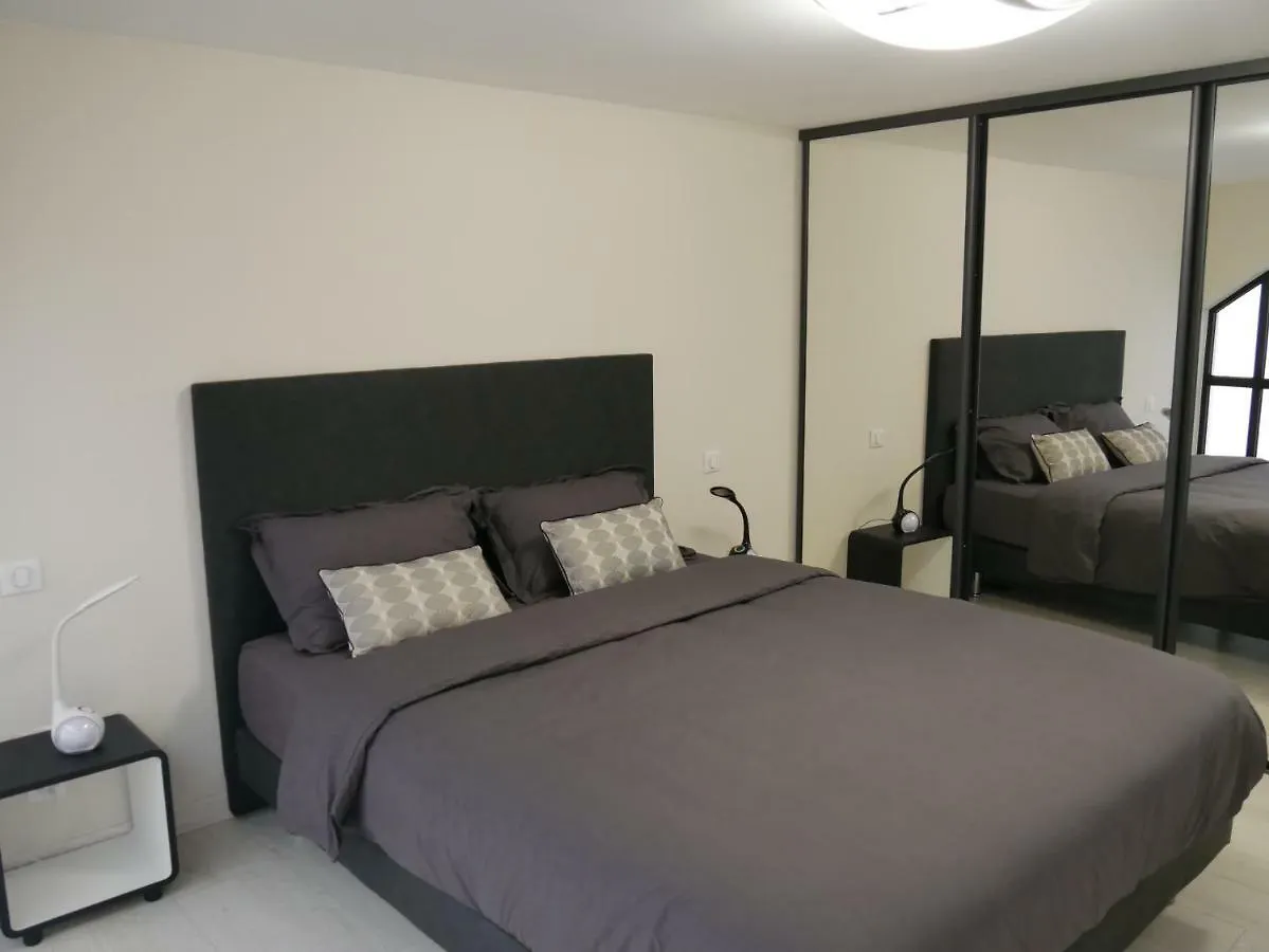 Ferienwohnung Grand Loft Chic Et Moderne, Deco Industrielle Beausoleil 0*,  Frankreich